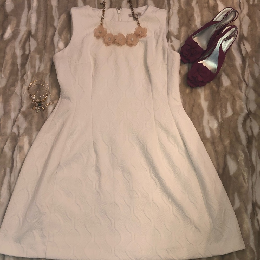 Eva Mendes New York and Company white dress